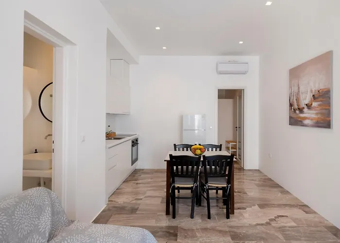 Ela Zambujeira do Mar