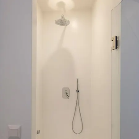 Ela Apartment