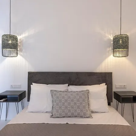 Ela Apartment Naousa (Paros)