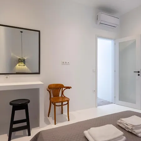 Ela Apartment *