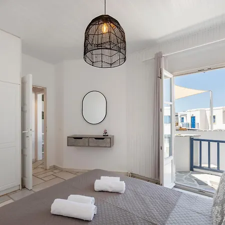 Ela Apartment Naousa (Paros)