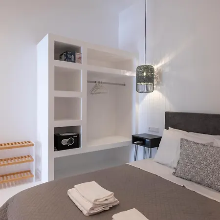 Ela Apartment *