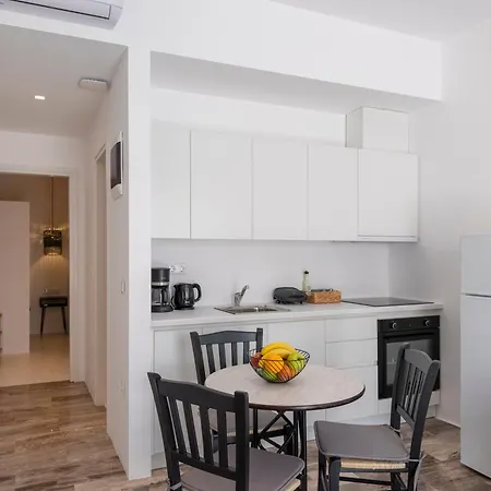 Ela Apartment Naousa (Paros)